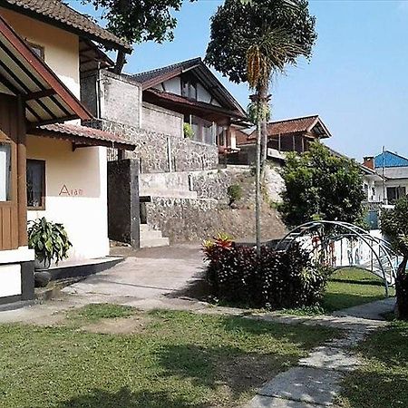 Villa Tunas Alam Mutiara Puncak Exteriör bild