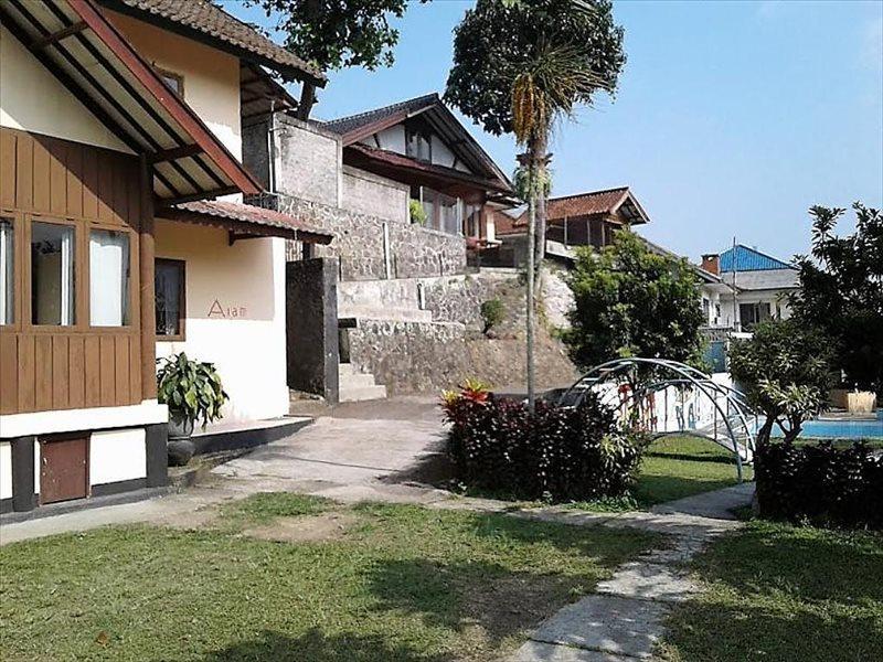 Villa Tunas Alam Mutiara Puncak Exteriör bild