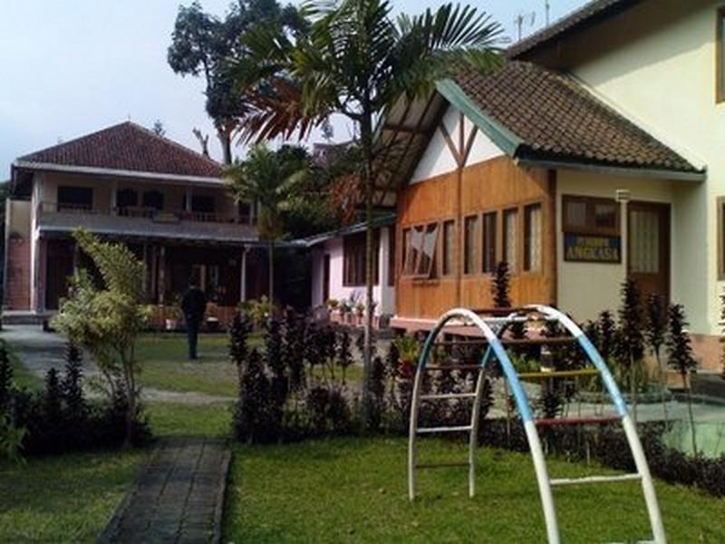 Villa Tunas Alam Mutiara Puncak Exteriör bild